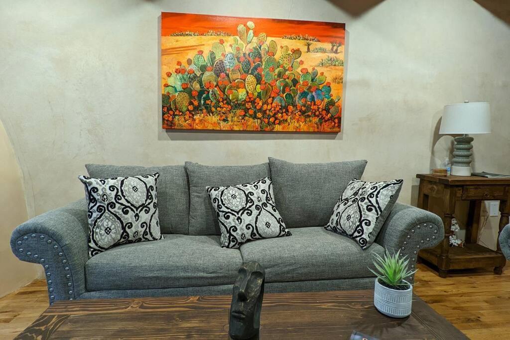 Magical Santa Fe Stay, Minutes From Town Square, Sleeps 4, Includes Free Parking And Outdoor Hot Tub! Екстер'єр фото