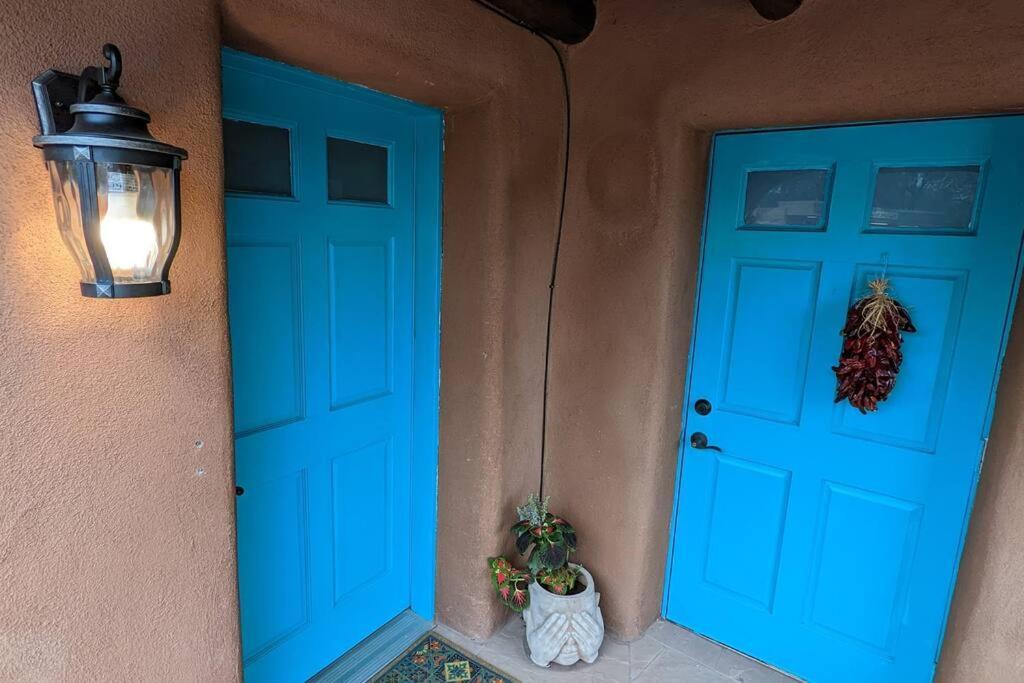 Magical Santa Fe Stay, Minutes From Town Square, Sleeps 4, Includes Free Parking And Outdoor Hot Tub! Екстер'єр фото