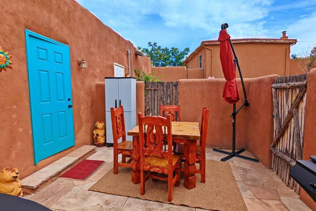 Magical Santa Fe Stay, Minutes From Town Square, Sleeps 4, Includes Free Parking And Outdoor Hot Tub! Екстер'єр фото