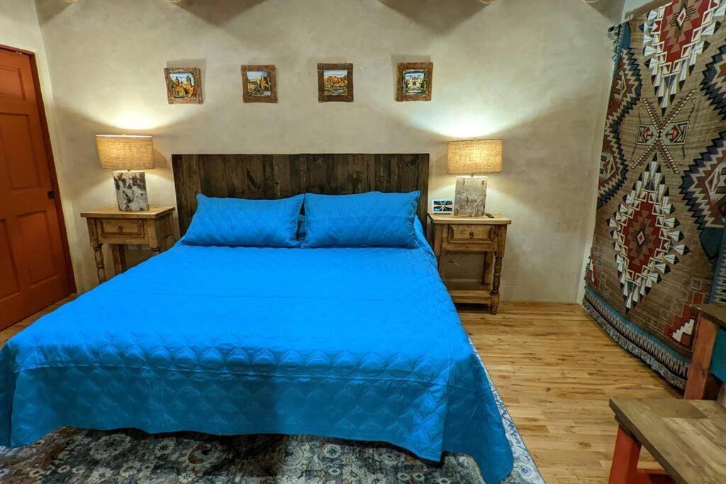 Magical Santa Fe Stay, Minutes From Town Square, Sleeps 4, Includes Free Parking And Outdoor Hot Tub! Екстер'єр фото